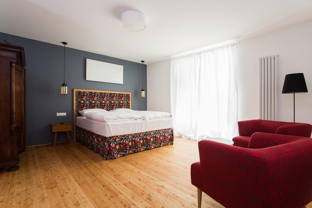Kirchenwirt An Der Weinstrasse - Boutique Hotel Ehrenhausen Extérieur photo